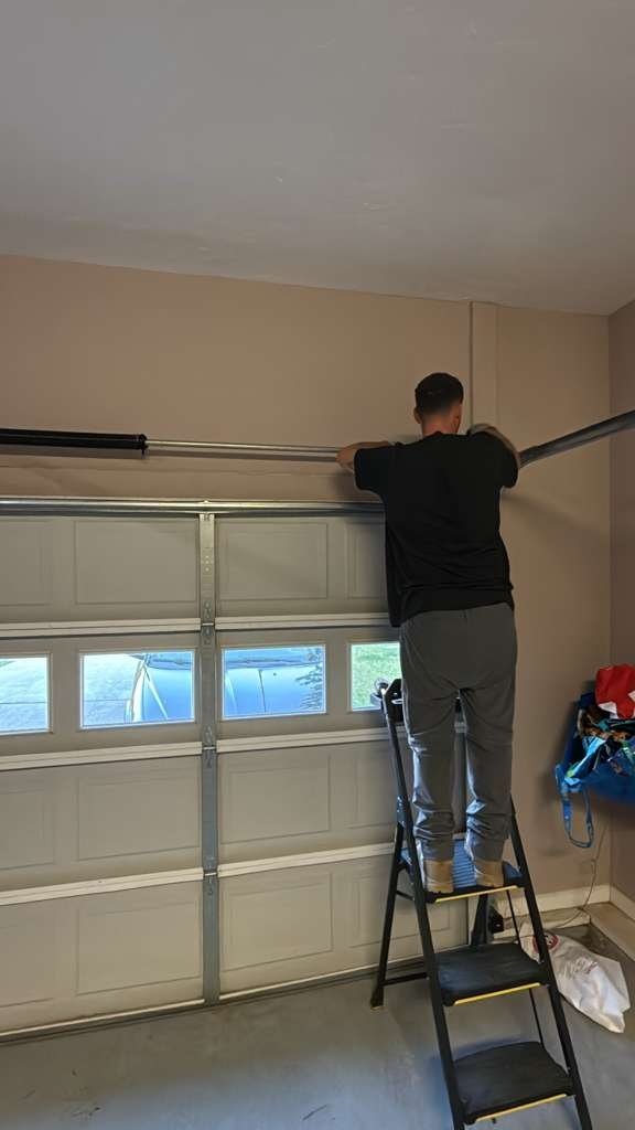 Recent garage door job by Hamilton of Shoreline in Mountain View (photo 3)